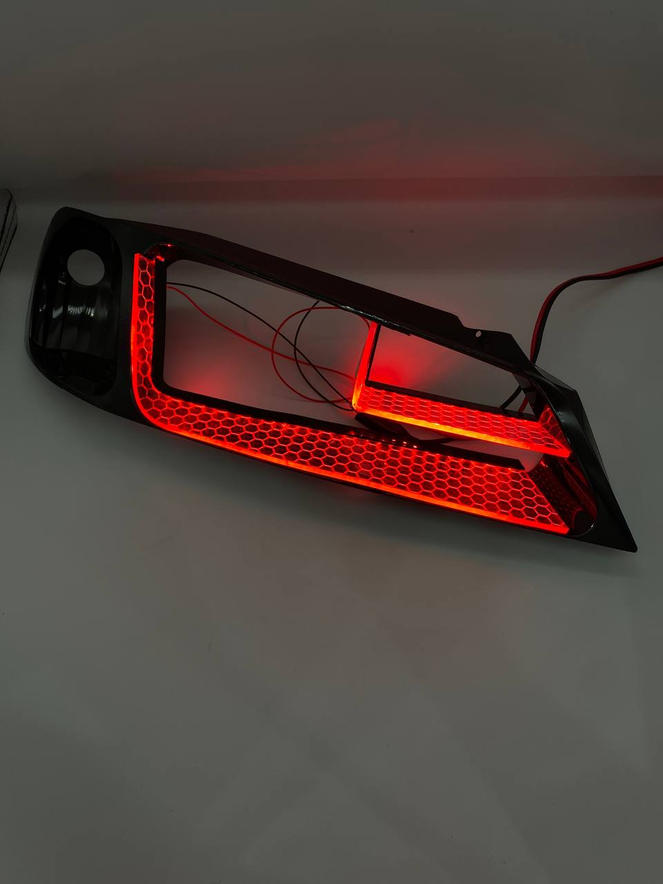 فلاپ و گلس اسپرت پارس طرح إنزو