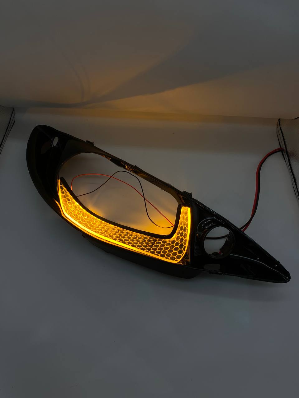 فلاپ و گلس اسپرت ۲۰۶ طرح یو U